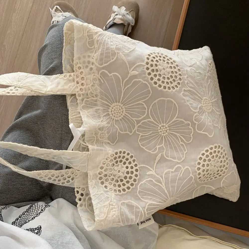 Hollow Out Embroidery Lace Shoulder Bag Embroidered Lightweight Flower Tote Bag Bohemian Large Capacity Womens Weave Handbag