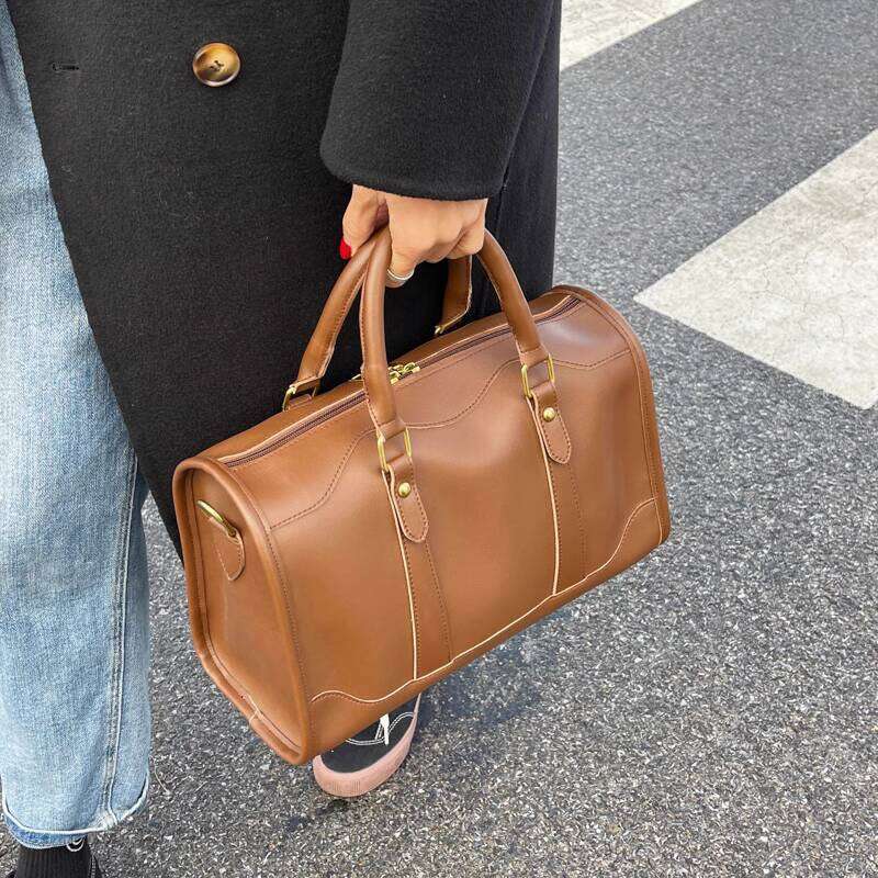 Versatile Casual Crossbody Shoulder Bag with Plenty of Space Perfect for Active Lifestyles