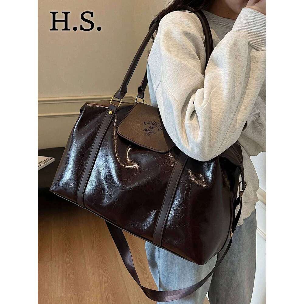 Fashion large capacity handbag Casual short trip travel Holiday gym tote bag, retro oil wax gloss PU leather crossbody bag