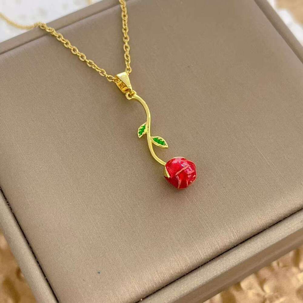 Tiktok Tulip Rose Flower Necklace For Women, Light Niche Design, Ins Style, High-End Titanium Steel Collarbone Chain 222