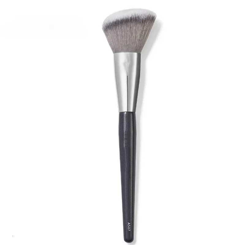 1pc 101 Contoured Foundation Makeup Brushes Angled Liquid Base Concealer Makeup Brushes Red Wood Handle Cosmetic Tools 506 XJ2500716
