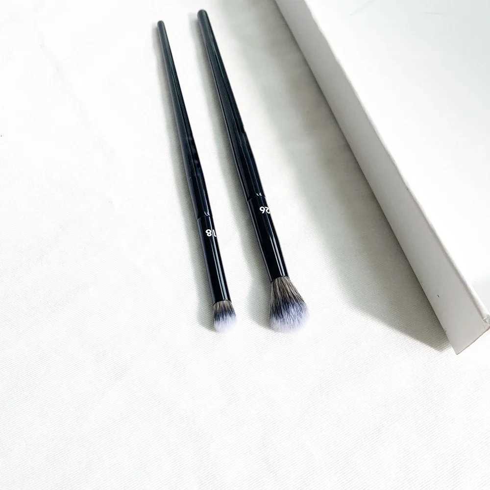 18 26 High Quality Soft Synthetic Blending Cosmetics Beauty Brush Tools for Black Eye Crease ShadowXJ2500716