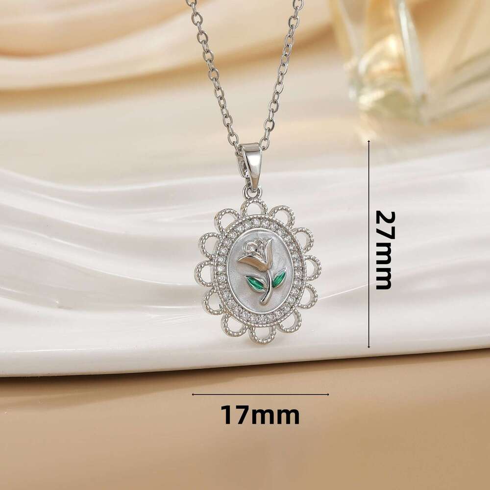 Necklace For Women French Style Rose Flower Light Niche Titanium Steel Clavicle Chain Copper Gold Plated Pendant 688