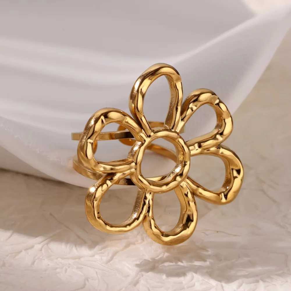Shuangshuo Vintage Stainless Steel Sunflower Rings for Women Boho Gold Color Flower Butterfly Finger Ring Party Jewelry Gifts S250716