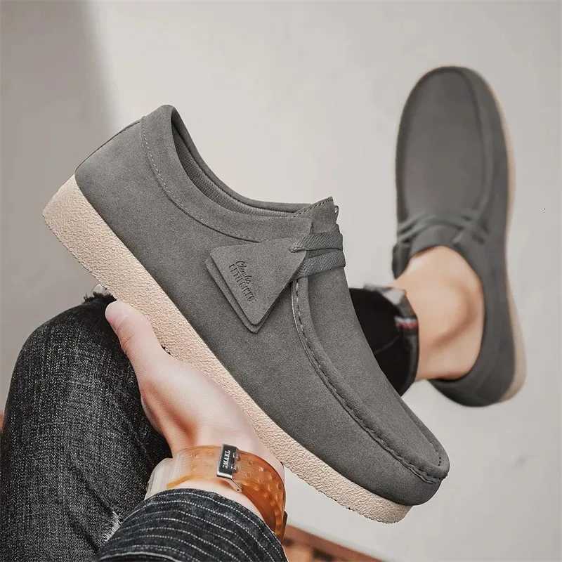 Fashion Khaki Casual Shoes For Men Suede Leather Loafers Men Platform Slip-on Mens Driving Shoes Lightweight Leisure Men Shoes W250716