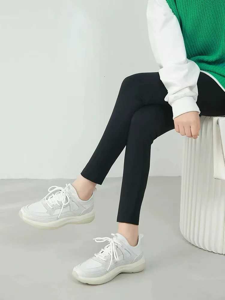 Fashion Sneakers for Women Genuine Leather Contrasting Color Breathable Sports Shoes Thick Sole Comfortable Commute Walking Shoes W250716