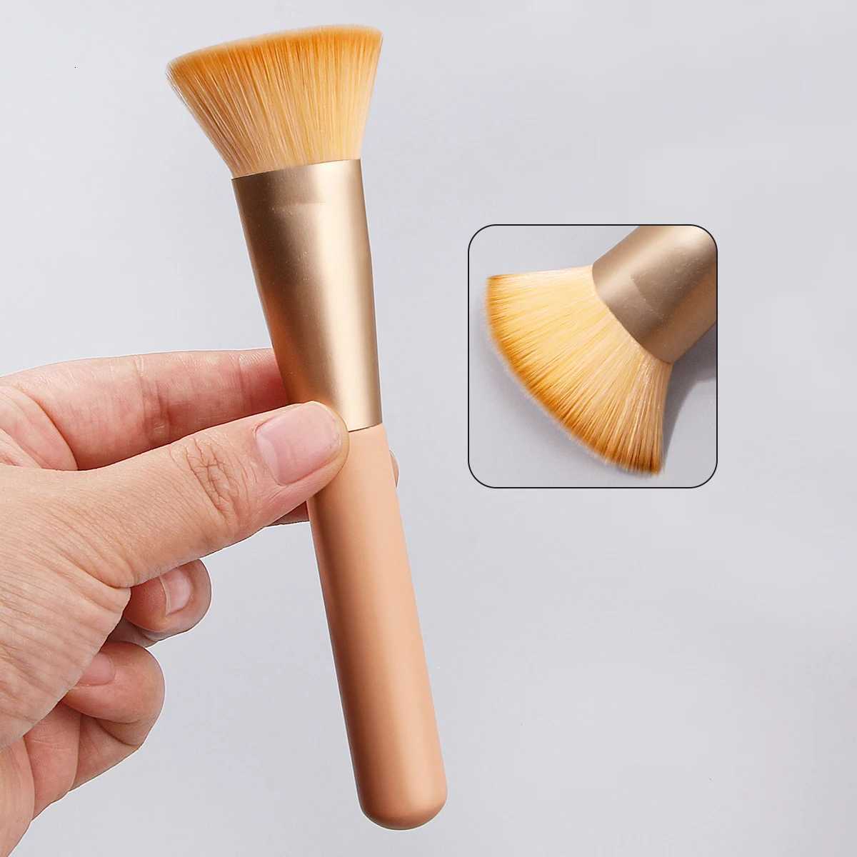 1 piece of soft-bristled wooden-handled flat-head foundation brush blush brush contour brush travel portable makeup brush XJ2500716