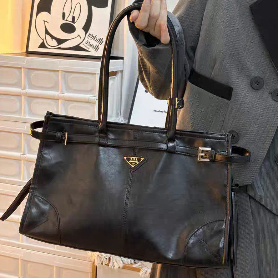 Designer Tote Bag Large Capacity for Women, Luxury Leather Shoulder & Crossbody Bag, Multi-pocket Wallet Insert, Fashion Shopping Handbag