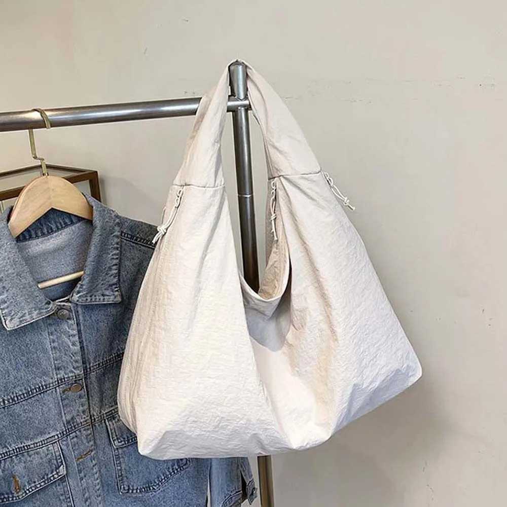Casual Nylon Shoulder Bag Multi-Pocket Japanese Style Large Capacity Tote Bag Soft Double Zipper Design Storage Pouch School