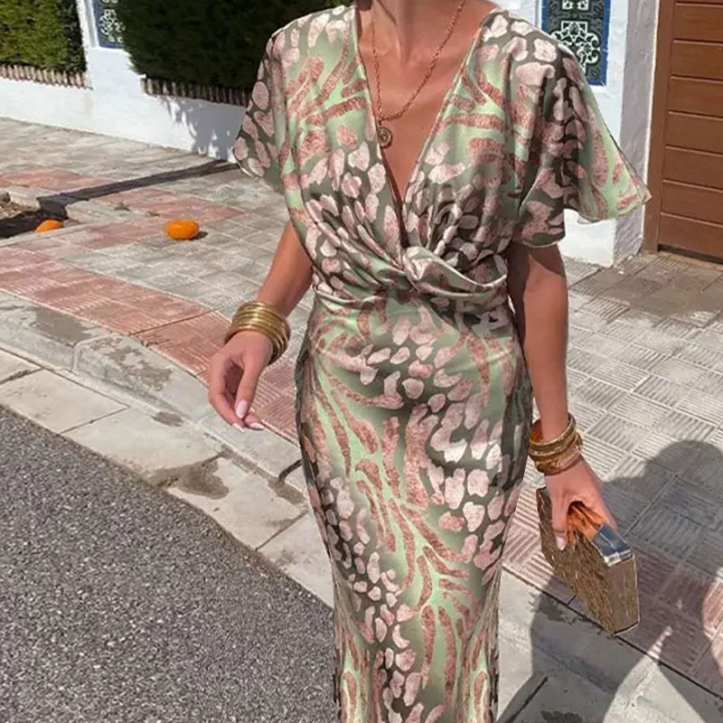 2025 European and American Foreign Trade Independent Station Women's Fashion Tight-Fitting Printed Twist Mid-Waist Sexy V-Neck Spring Dress