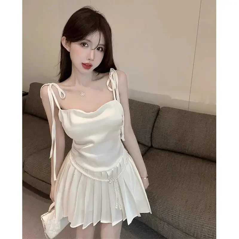 2025 Summer Women New Style Temperament Solid Color Slim Fashion Design High End Short Dress with White Satin Pleated Strap R250716