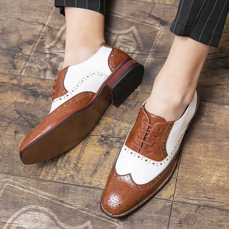 New Luxury Designer Mens Pointed Black With White Patchwork Dress Oxford Shoes Moccasins Wedding Prom Mens Social Shoes Y250715