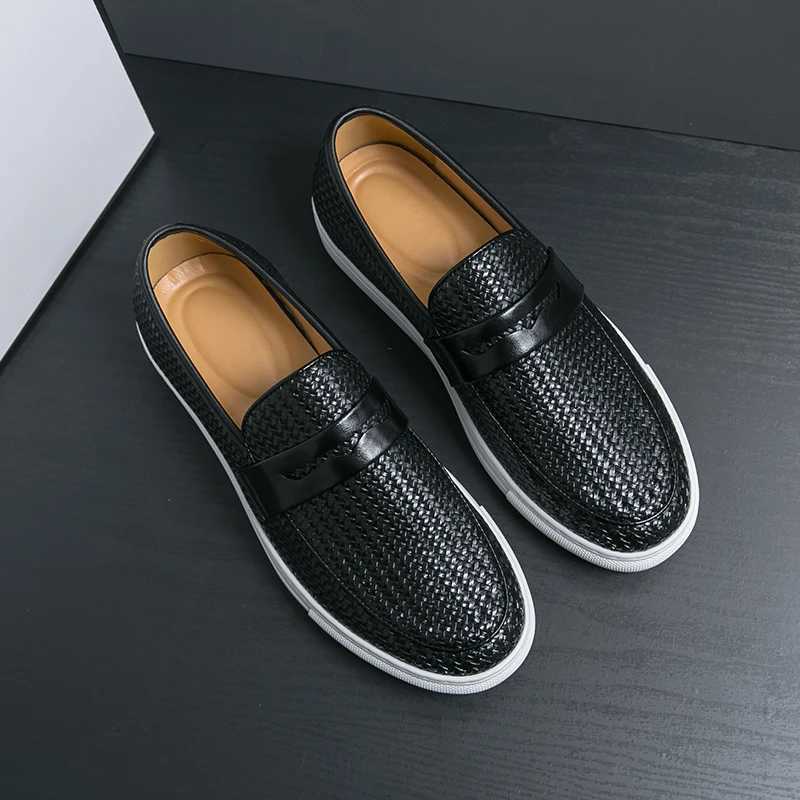 Fashion Slip On Loafers Men Shoes Board Soft Casual Leather Shoes Men Sneakers Party Weave Pattern Shoes For Men Flat Free W250716