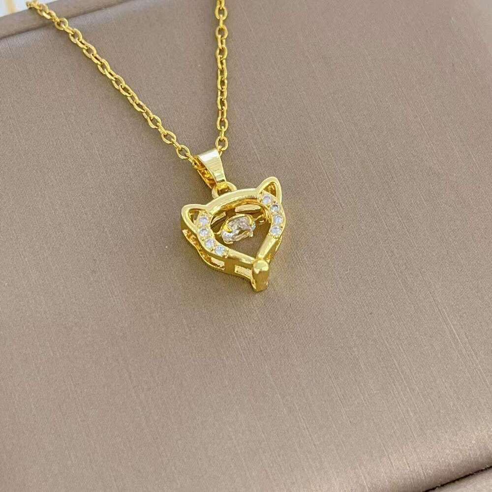 Cute Little Fox Dynamic Niche Light Fashion High-End Necklace Elegant Versatile Collarbone Chain F89