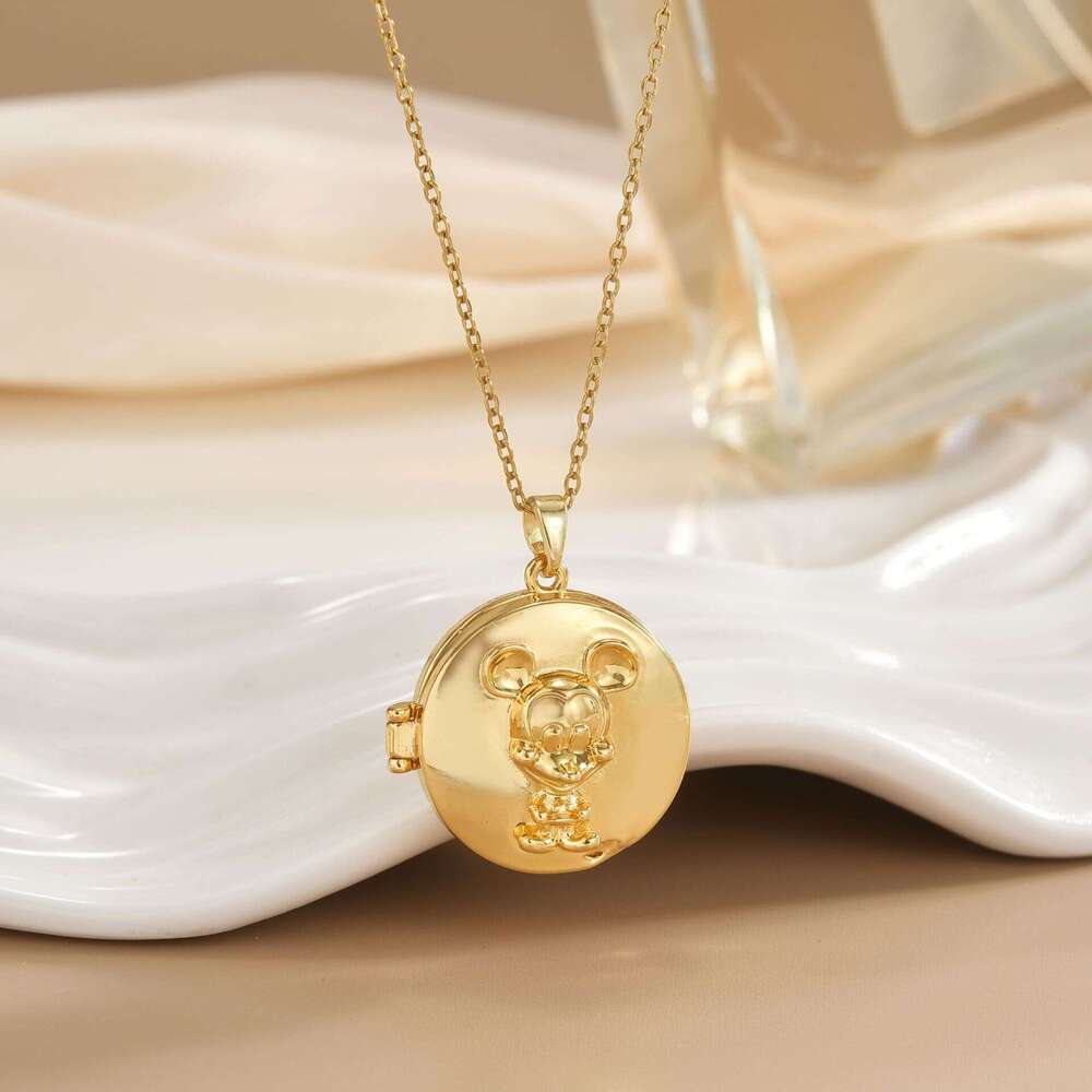 Round Box Copper Gold Plated Photo Album Cute Doll Pendant Open And Close Titanium Steel Necklace Collarbone Chain B9a