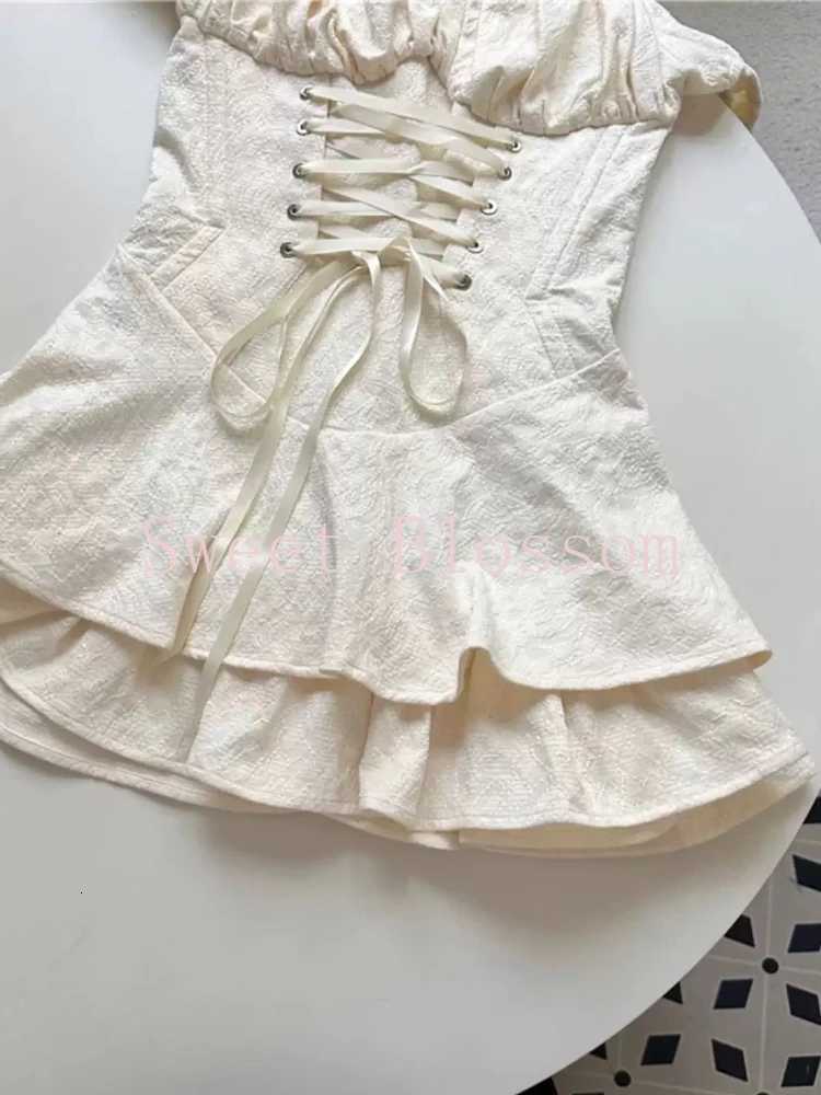 Summer Korean Fashion Sexy Dress Women Pure Desire Sweet Short-sleeved Dresses New Design Sense Hot Girl Slim Fluffy Outfit 2025 R250716