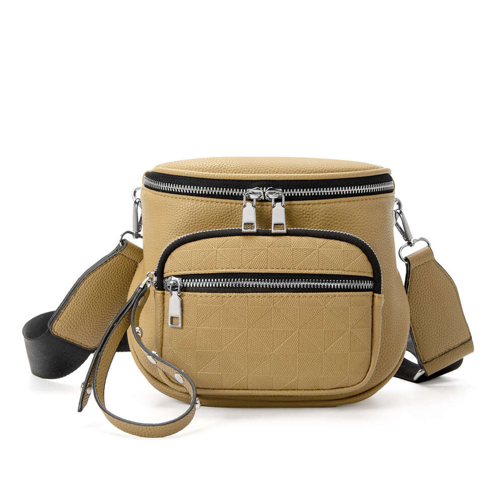 Single Shoulder New 2024 Fashion Trend PU Embossed Small Simple Personality Crossbody Saddle Women's Bag