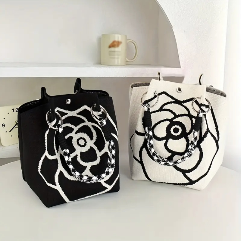 Designer Camellia Flower Large Capacity Knitted Bucket Versatile Casual Tote Handbag Light Women's Bag