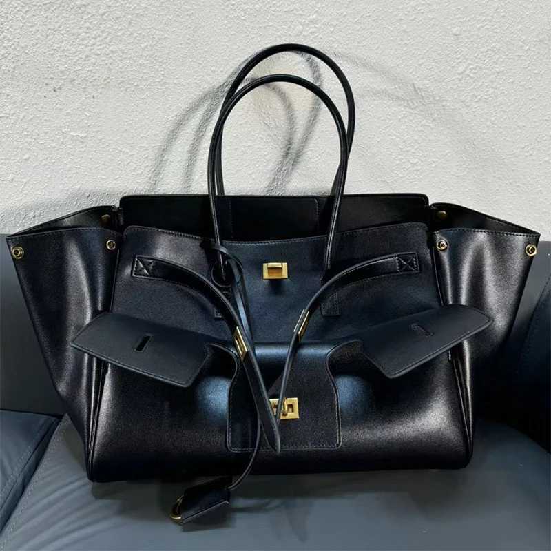 Luxury Large Capacity Wing Bag Black Brand High Quality Leather Suede Gold Lock Tote Bag Trendy Ro Exquisite Shoulder Bag