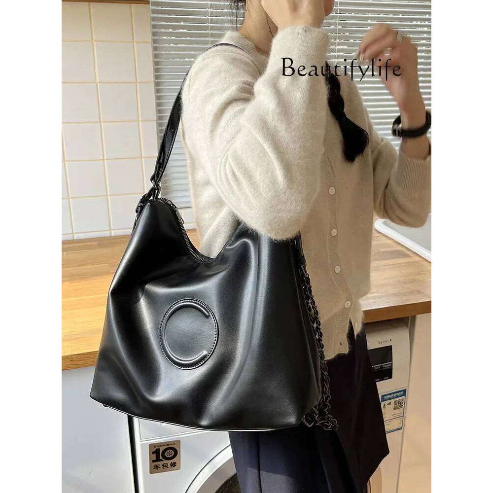Design Soft Pitot Shoulder Underarm Bag Fashion Premium Commuter Chain Backpack