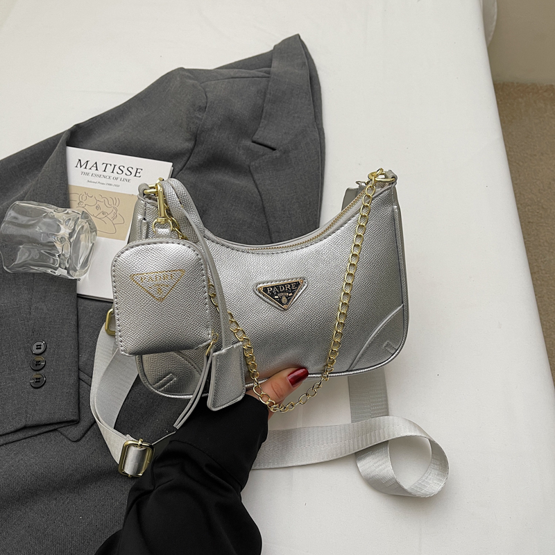 Designer bag luxury shoulder bag wallet shoulder bag women's 2025 new summer versatile crossbody bag internet famous and popular broadband should