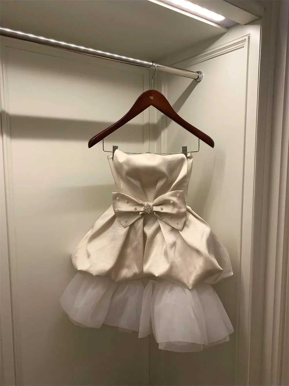 2025 Elegant Bow Bubble Dress Women Strapless Puff Hem Tulle Skirt Slim Fit Party Outfit Sweet White Dress New Design Clothing R250716