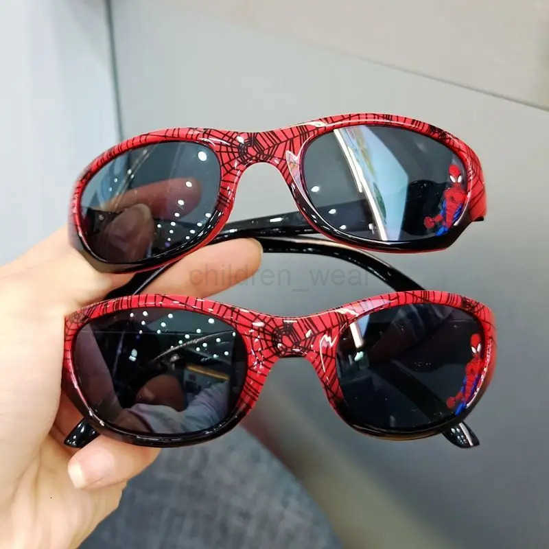 Disney Marvel The Avengers Spiderman Peripheral Movies Creative Cartoon Personality Student Summer UV Shade Sunglasses Holiday Gifts W20250716
