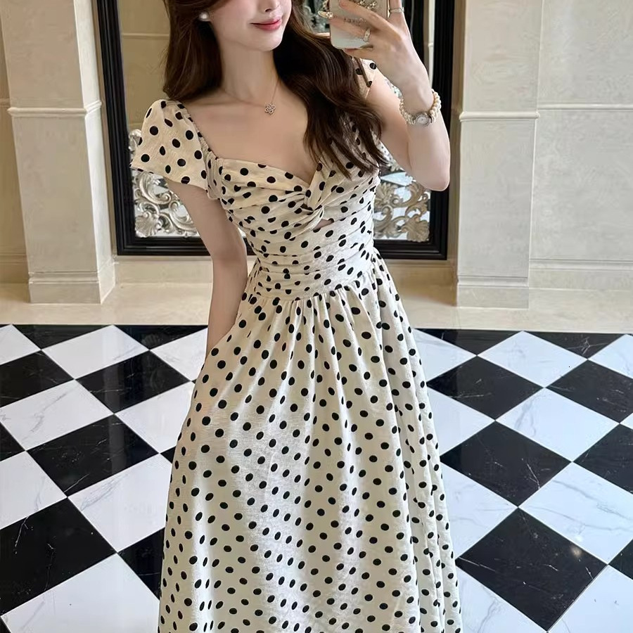 2025 Plus Size Fat mm2025 Summer Women's New Style High-end Polka Dot Dress Pleated Waist Slimming Elegant Long