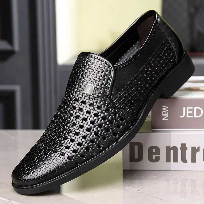 Mens Synthetic Leather Shoes Soft Sole Breathable Low Heeled Business Casual Shoes Hollow Out Dress Sandals for Middle-aged W250716