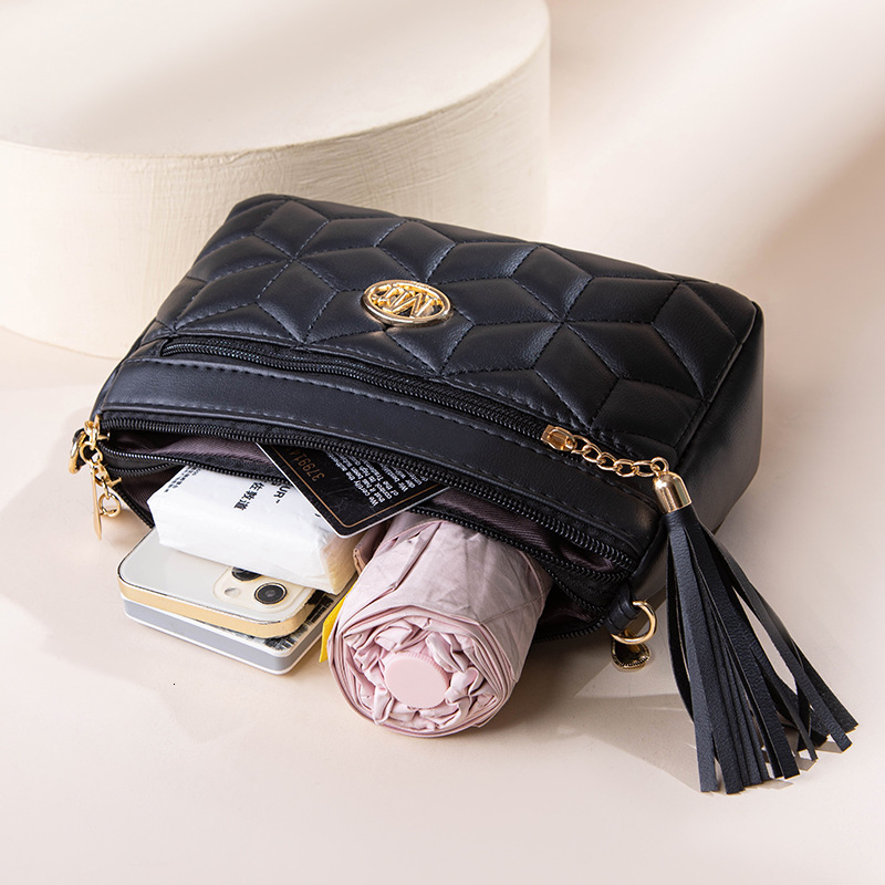 Designer Small for Women 2025 New Autumn Phone Niche Exquisite High-Quality Crossbody Mini Versatile Handbag Light Luxury Women's Bag
