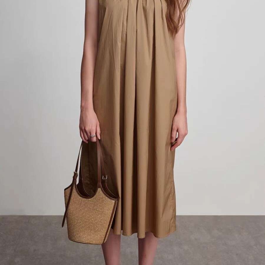 Bucket Straw 2025 New Trend This Year Popular Niche Design Single Shoulder Woven Underarm Bag for Women Summer Versatile