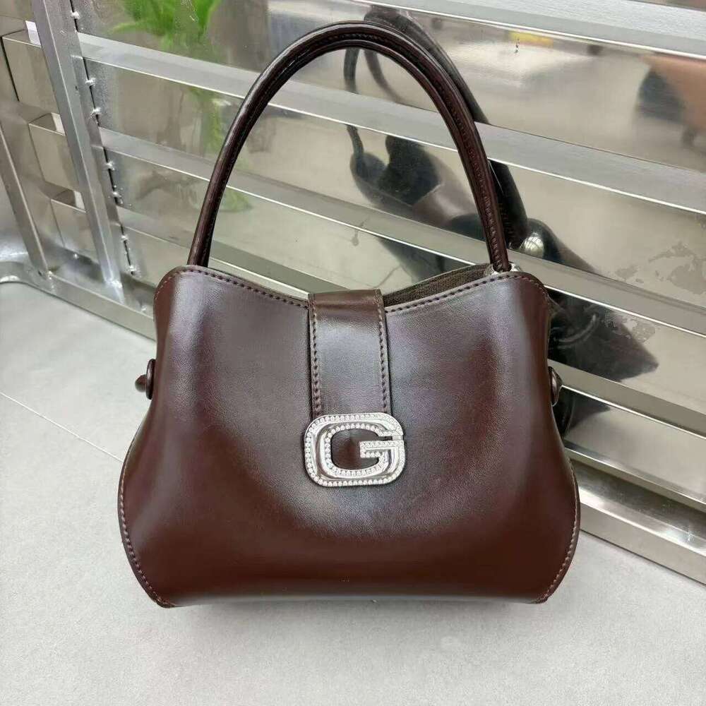 Popular Classic Elegant Messenger Bag Leather For Women, Crossbody Shoulder Handbag Famous Designer Spacious And Fashionable
