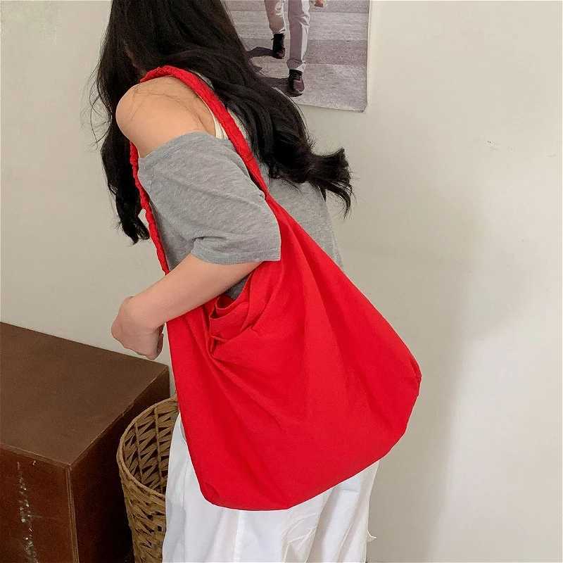 New Casual Nylon Tote Bag Simple Large Capacity Bucket Bag Pleated Commuting Women Shoulder Bag Red Canvas Handbag