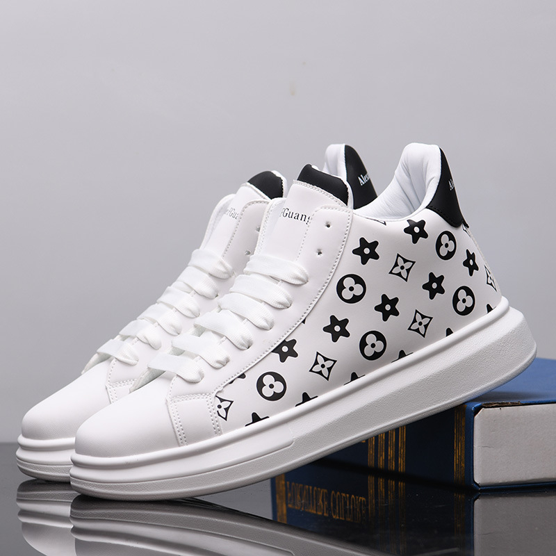 hot free shipping designer Running Shoes for men thick soled high top versatile sports and leisure shoes black white