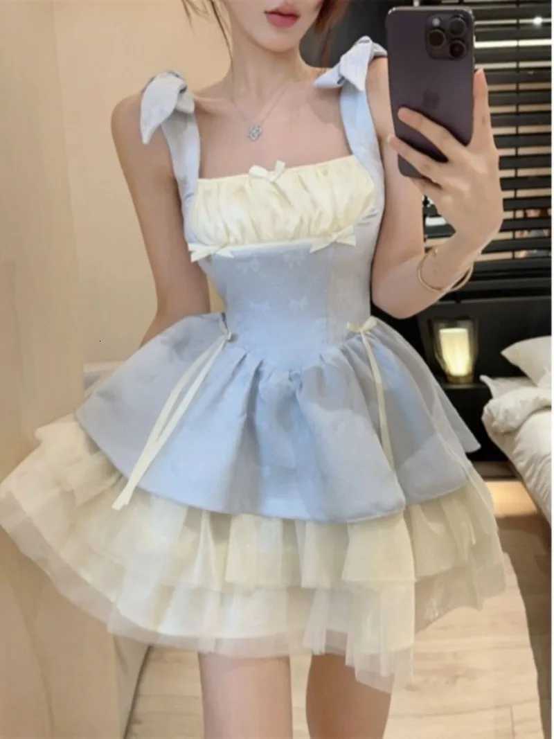 2025 Summer Women Popular Temperament Lace Bow Slim Fit Design Splicing Dress Gagarich Sweet Princess Waist Cinched Cute Fluffy R250716