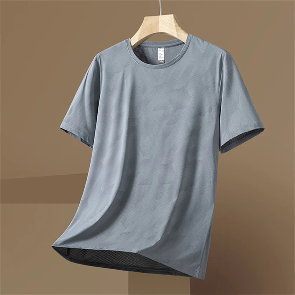 Solid Color Plus Size T Shirt Male S3XL Short Sleeve Tshirt Oversized Men Summer Cool Quick Dry Tshirt Mens Sporting Clothing 250715