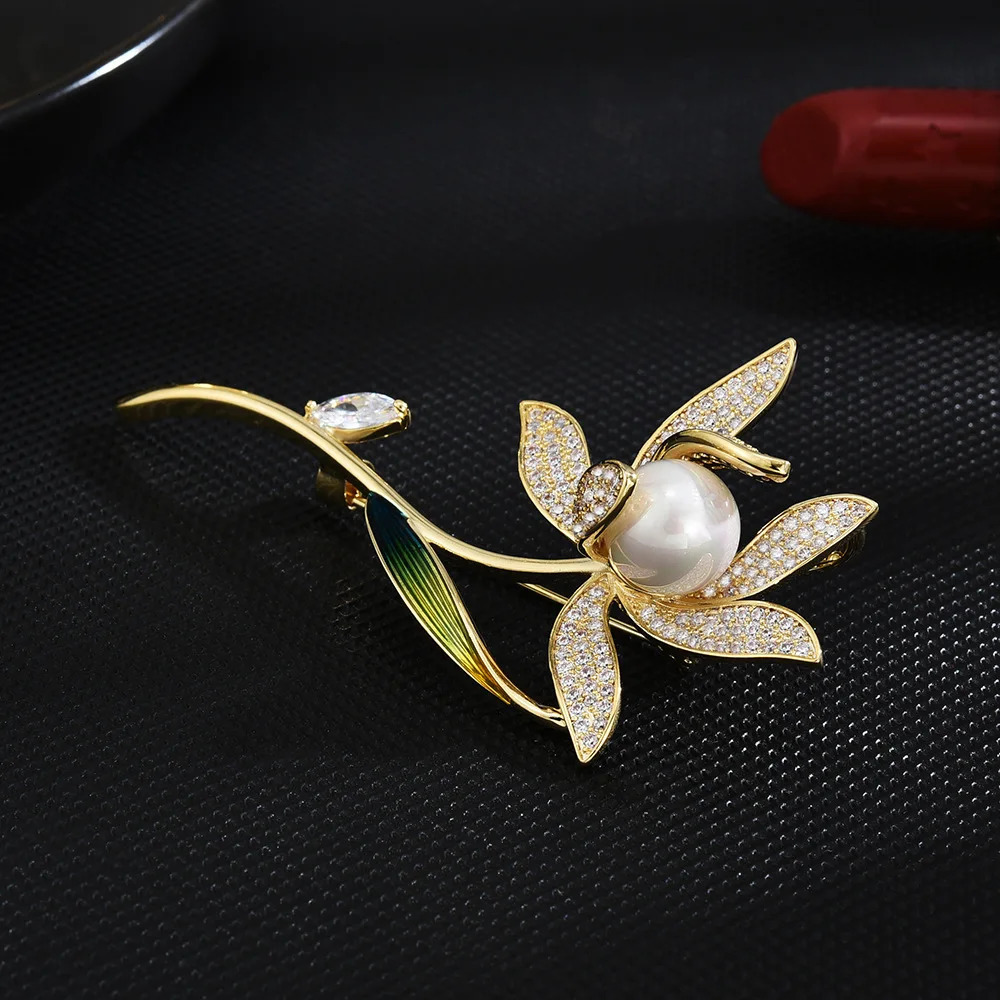 SUYU Fashionable Narcissus Corsage Copper Micro Inlaid Plant Brooch Womens Clothing Accessories 250712