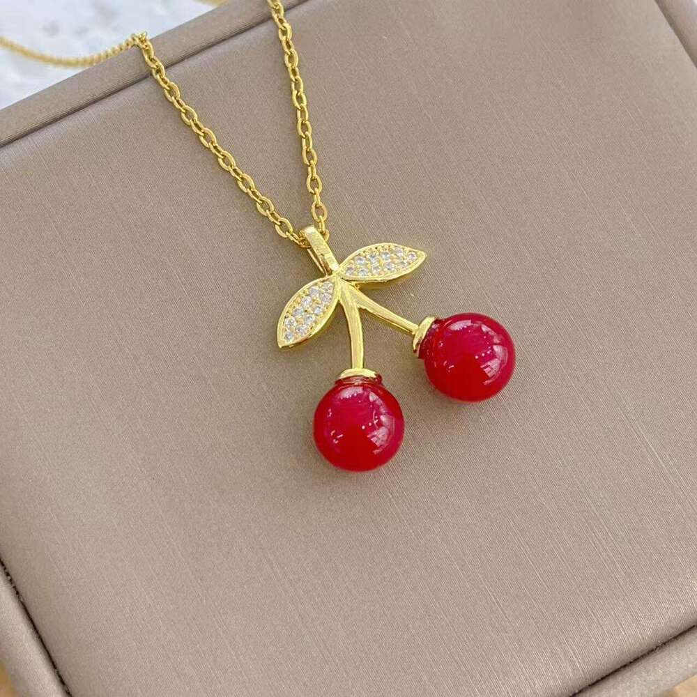 Korean And Japanese Style Trendy Red Cherry Pendant Necklace For Women 2024 Winter Light Niche Clavicle Chain Accessory 963