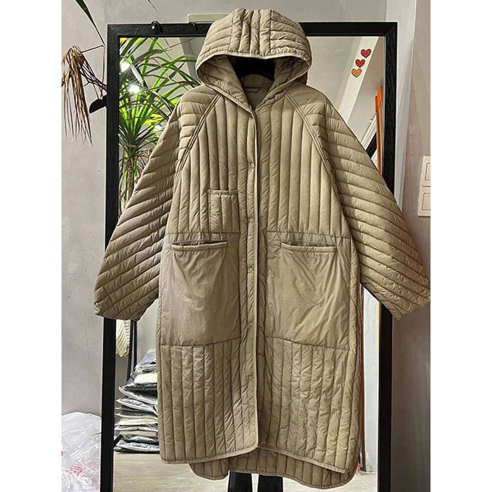 Lagabogy 2025 Winter Women Casual Long Hooded Puffer Jacket Ultra Light 90% White Duck Down Coats Female Autumn Oversized Parka MDNG