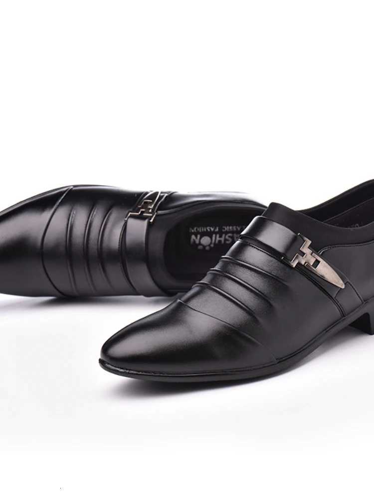 Man Flat Classic Men Dress Shoes PU Leather Wingtip Carved Italian Formal Oxford Plus Size 38-48 For Winter 2021 Y250715