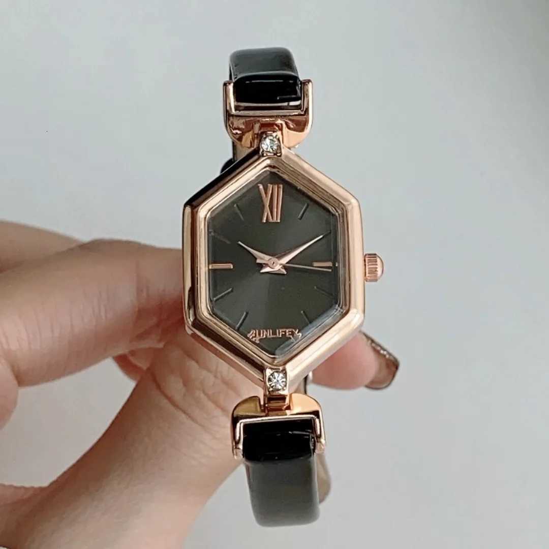 Fashion Wens Quartz Leather Band Analog Wristwatch Rhbus Dial Ladies Clock Relogio Fnino Y250715