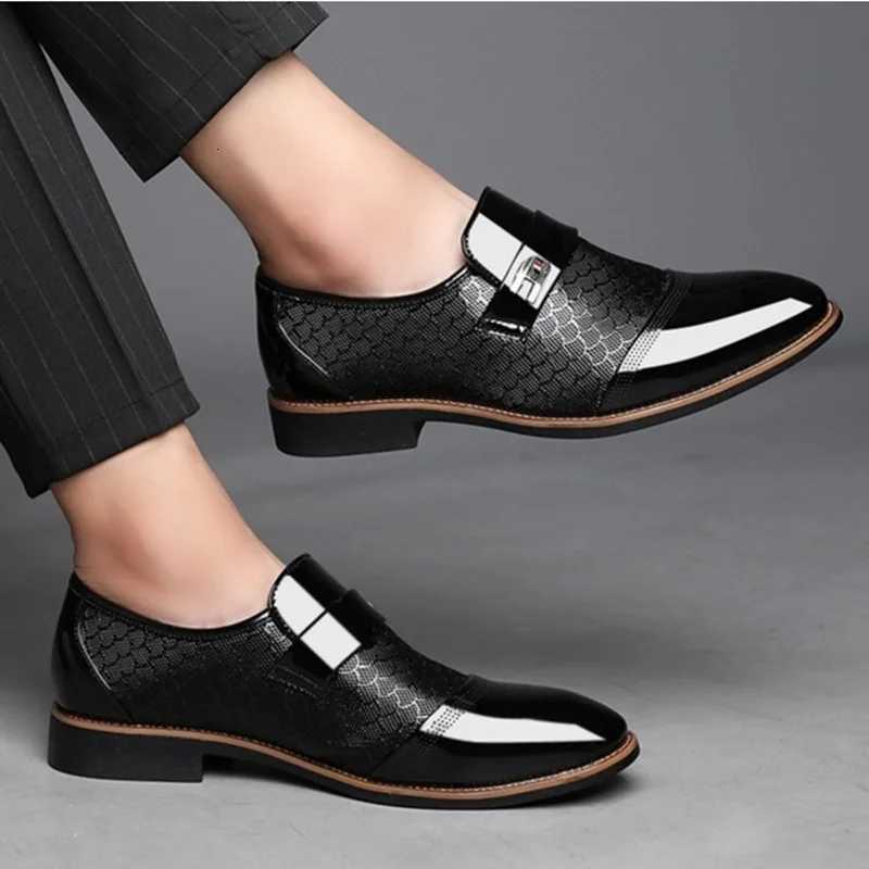 38-50 Size Mens Dress Shoes PU Leather Embossing Classic Fashion Men Shoes Slip On Oxford Shoes Y250715