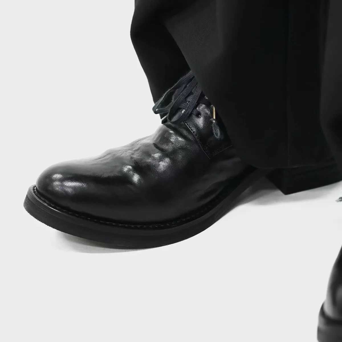 2025 Horse Leather Niche Yuppie Pleated Pointed Mens Washed Trendy Black Comfortable Sneakers Casual Derby Shoes W250716