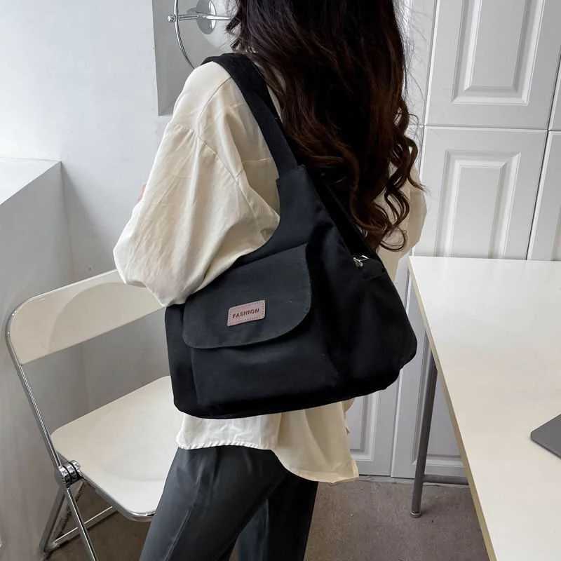 Japanese Sle Canvas Commuter Bag Womens Color Casual Versatile Tote Bag Simple Design Sensation Handbag