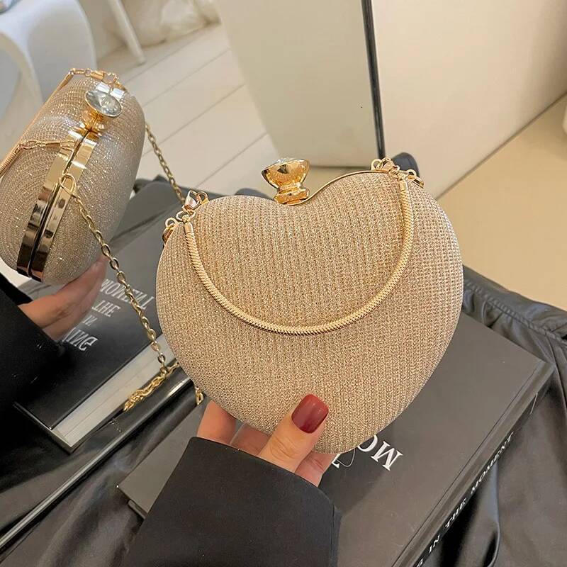 Evening Clutch Women Shiny Handbag Heart Shape Metal Clutches Fashion Chain Shoulder Crossbody Bag Lady Purse