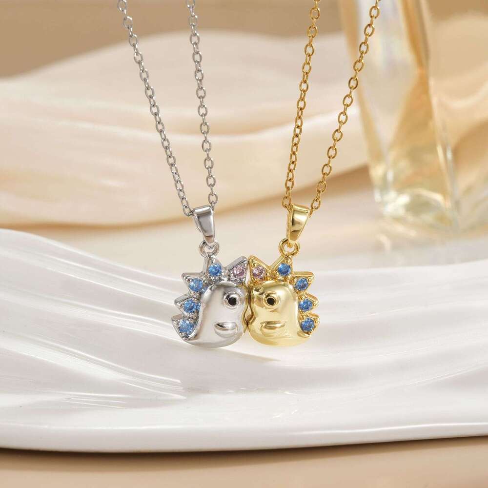 Premium Little Unicorn Couple Best Friend Series Micro Pave Zircon Fashion Versatile Necklace E67