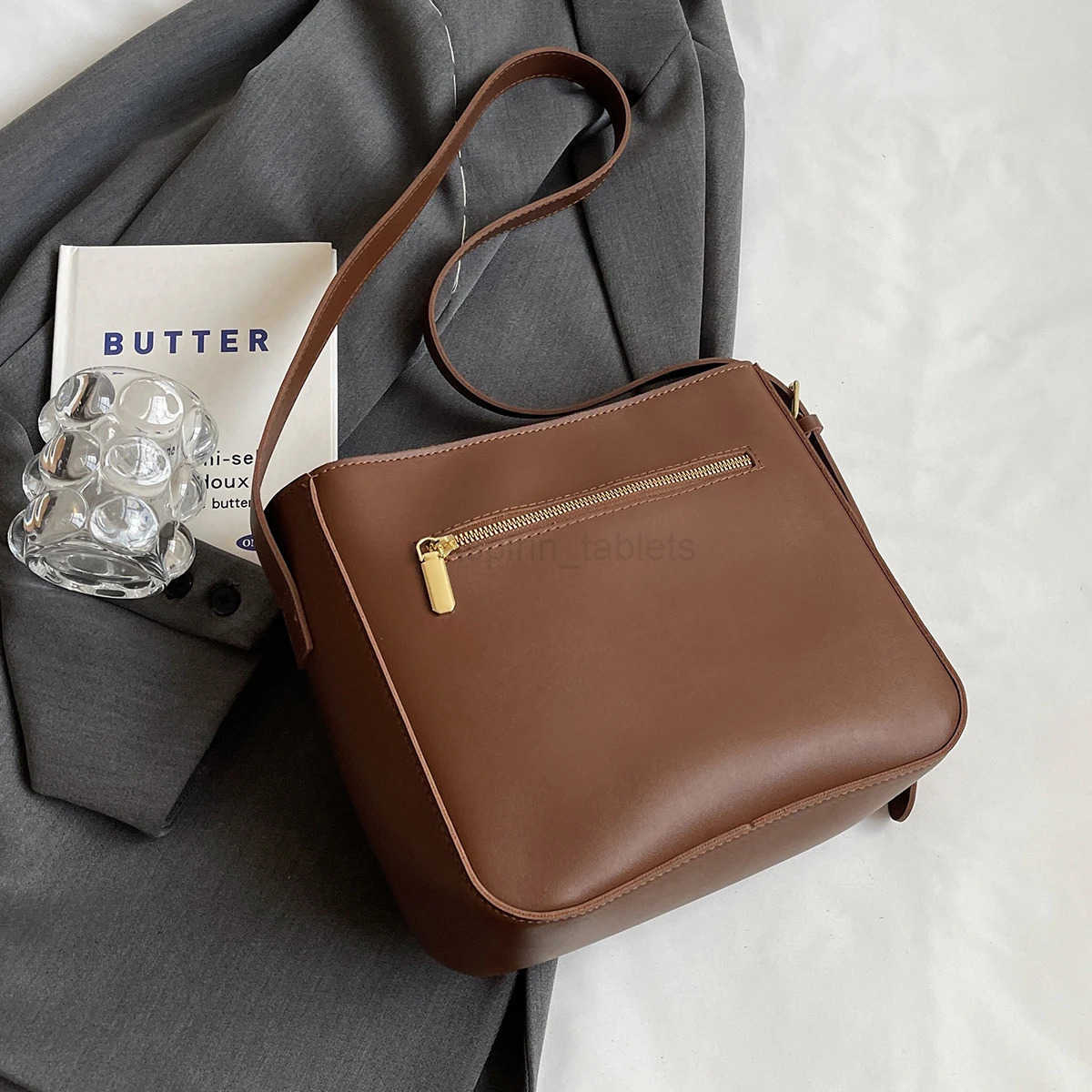 Super Popular Spring and Summer Commuter Bucket Bag for Women 2025 New Pu Leather Womens Bag High-End Large-Capacity Single Shoulder Crossbody Bag M25