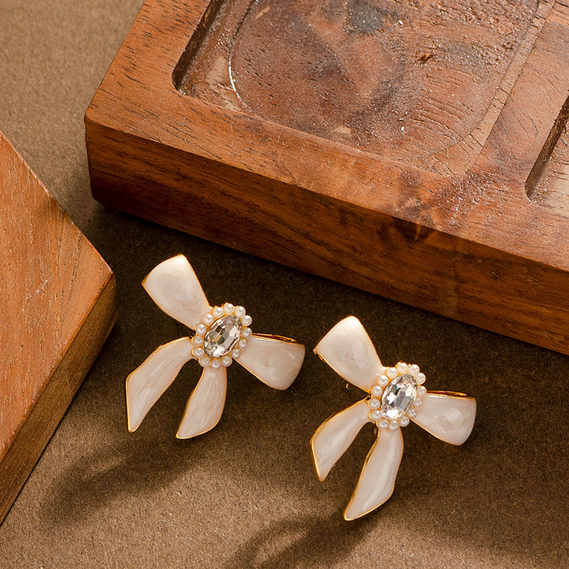 French Gentle Temperament Style Oil Drop Dia-Studded Bowknot Earrings for Women, Unique Personality Design Sier Needle Ear Jewelry