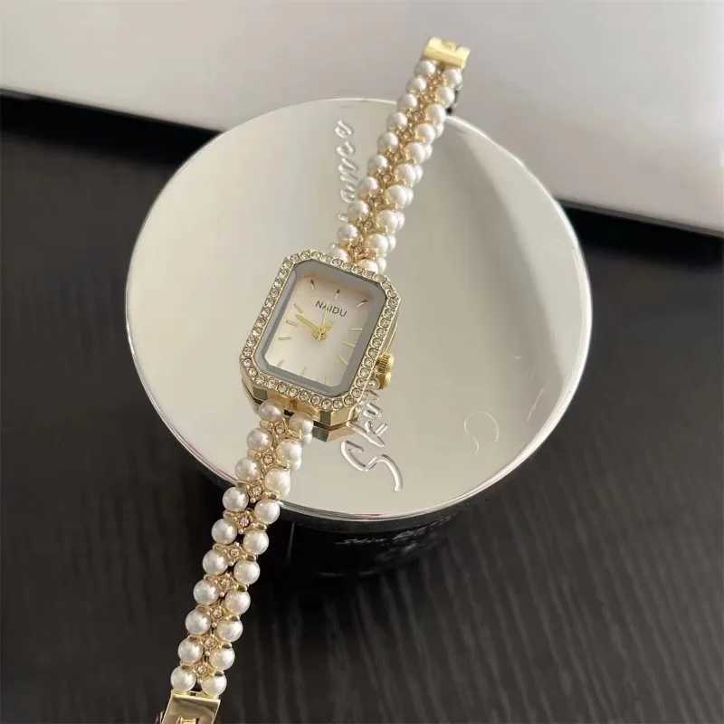 Luxury Wen Bracelet Fashion Small Square Dial Ladies Vintage Shell Pearls Chain Quartz Wrist Fem Clock Wholesale Y250715