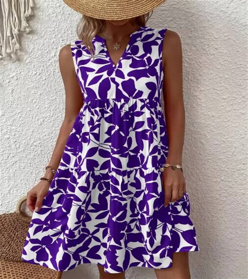 Spring summer 2024 European and n Ladies Elegant Dress Bohemian fashion loose V-neck ruffle print dress dongdumaoyi